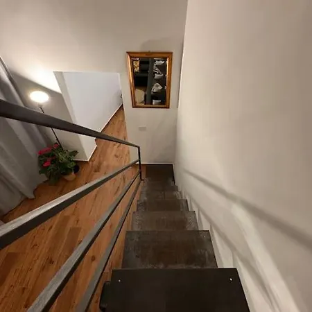 Domus Miraculi: Casa Storica Nel Cuore Di Nápoly