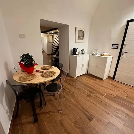 Domus Miraculi: Casa Storica Nel Cuore Di Nápoly