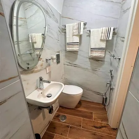Apartman Domus Miraculi: Casa Storica Nel Cuore Di